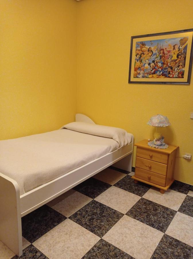 Apartamento Turistico Antigua Universidad אלמגרו מראה חיצוני תמונה