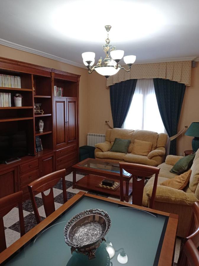 Apartamento Turistico Antigua Universidad אלמגרו מראה חיצוני תמונה