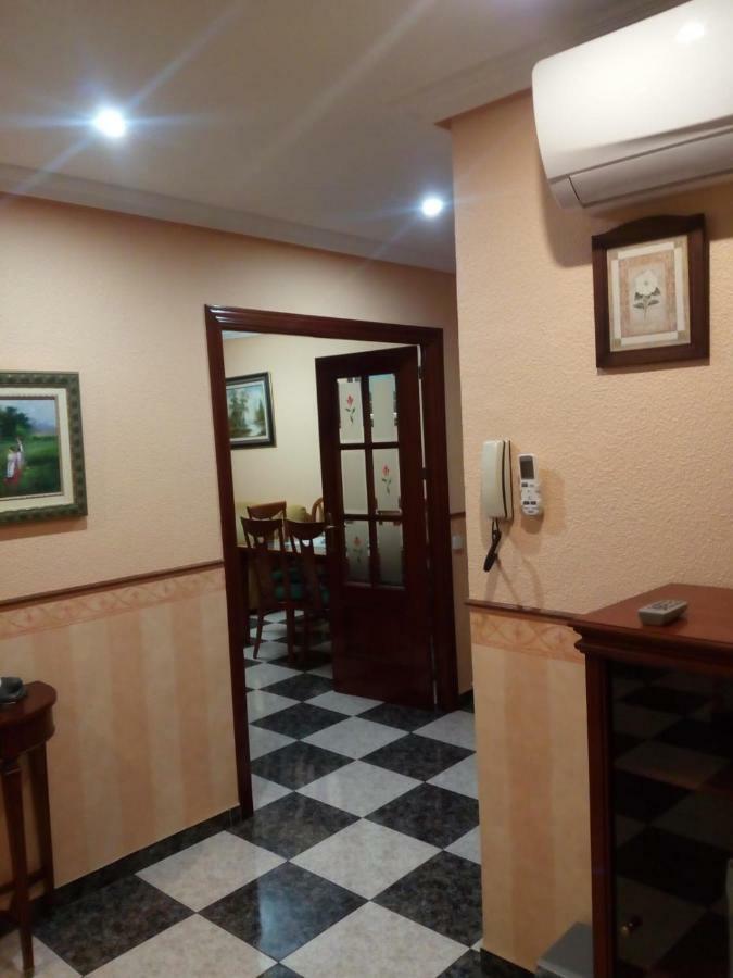 Apartamento Turistico Antigua Universidad אלמגרו מראה חיצוני תמונה